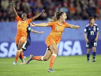 The Netherlands and Italy adva...